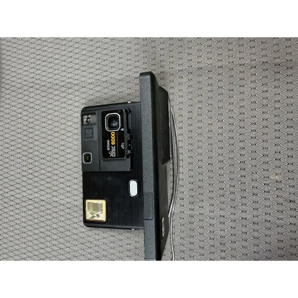 Vintage Kodak Disc 6000 Black Disc Film Camera Point Shoot Auto Flash USA 80s